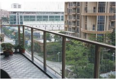 描述安装阳台护栏行业内的高度标准必要性